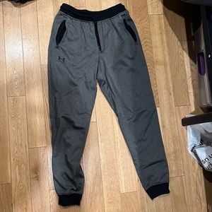 Men’s lightly worn Under Armour joggers. Medium